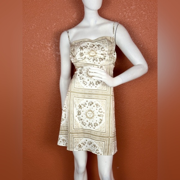 Danielle Bernstein Cream and Brown Zodiac Patterned Mini Dress Size 14. E47 - Picture 1 of 13